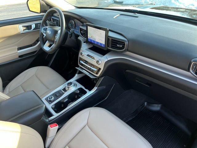 Certified 2023 Ford Explorer XLT w/ Equipment Group 202A image 38