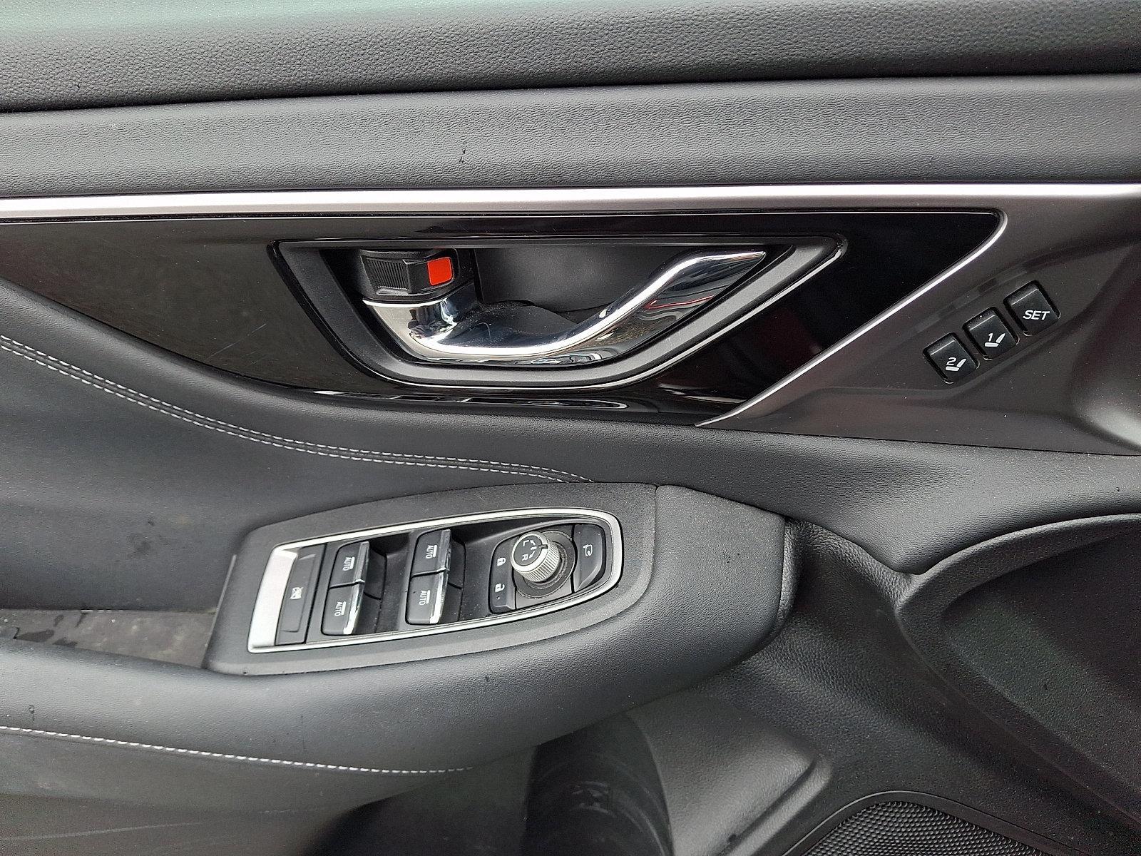 Used 2023 Subaru Outback Touring AWD/4WD image 13
