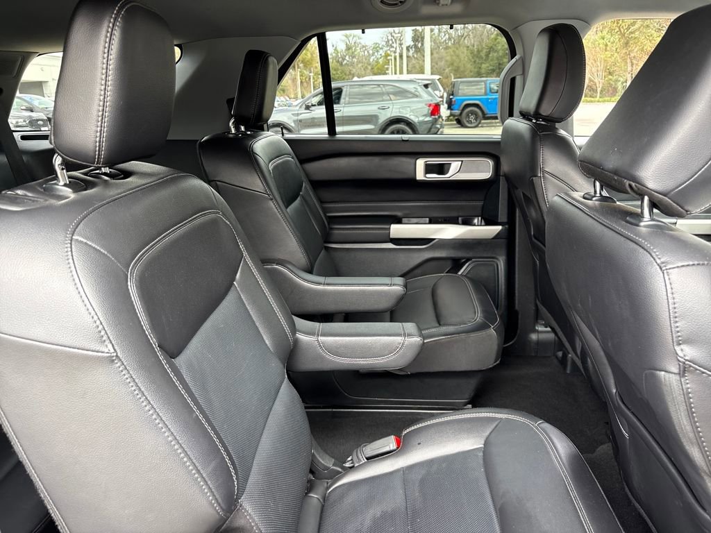 Certified 2023 Ford Explorer Limited w/ Equipment Group 301A image 29