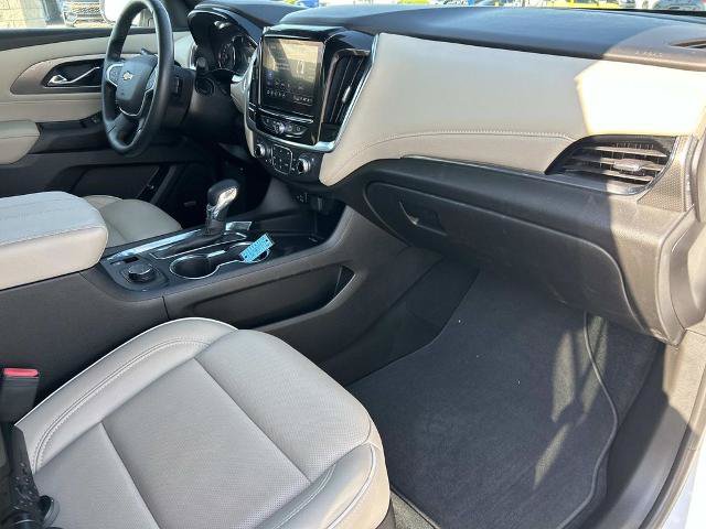 Used 2023 Chevrolet Traverse Premier AWD/4WD image 24