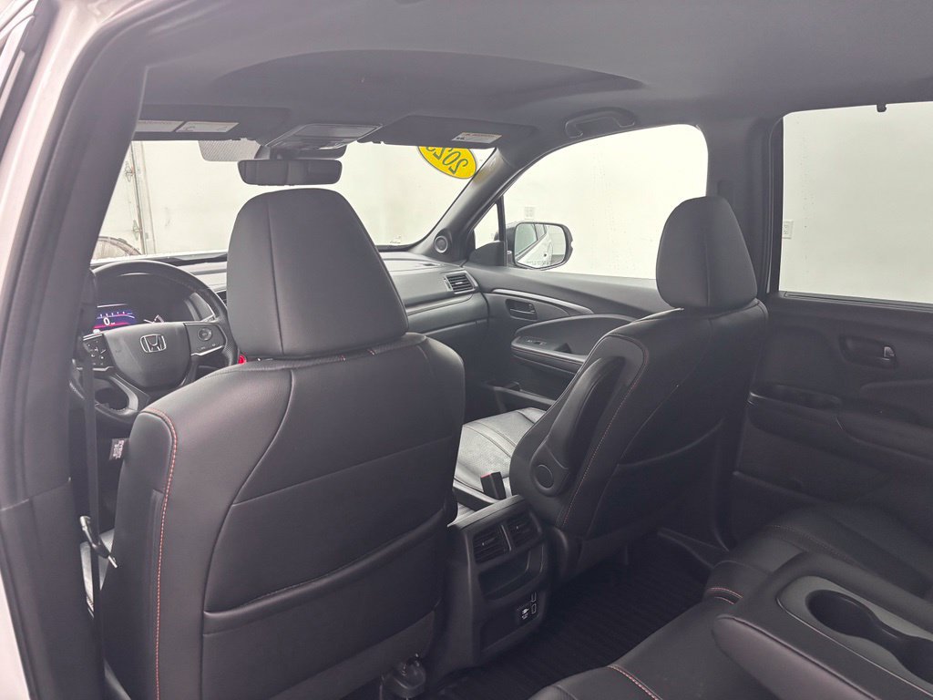 Used 2023 Honda Passport TrailSport image 38