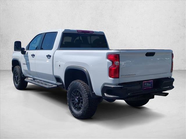 Used 2024 Chevrolet Silverado 2500 ZR2 w/ Technology Package image 8