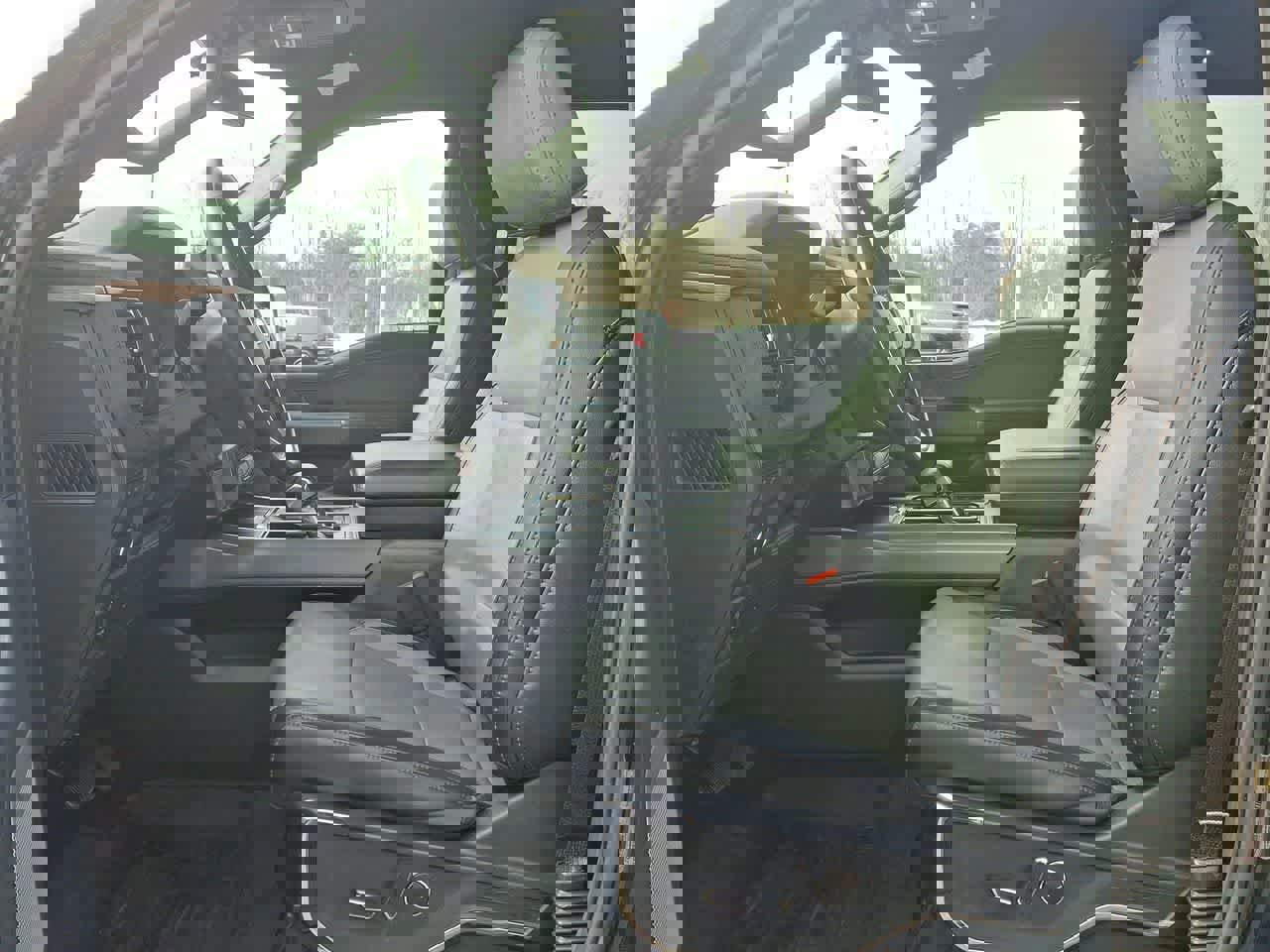 Certified 2022 Ford F150 Lightning Lariat image 17