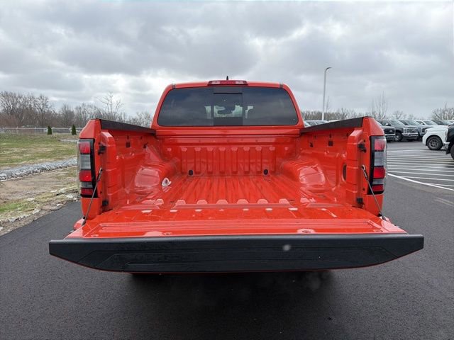 Used 2025 Nissan Frontier PRO-4X w/ Interior Protection Package image 12