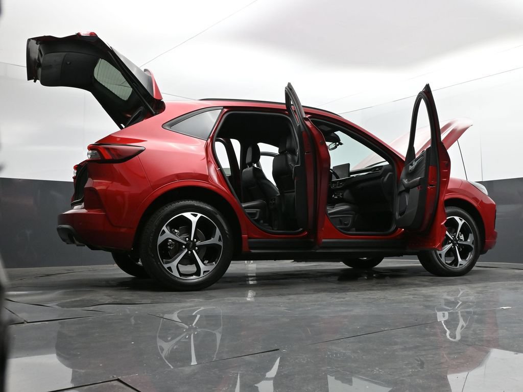 Certified 2023 Ford Escape ST-Line Elite AWD/4WD image 35