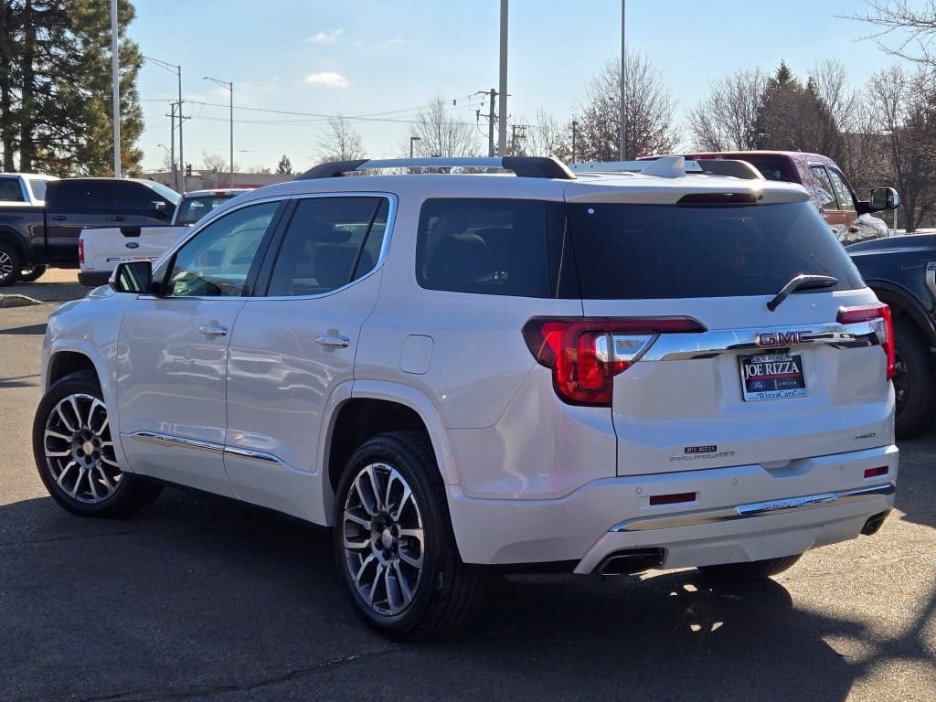 Used 2021 GMC Acadia Denali w/ Denali Ultimate Package AWD/4WD image 16