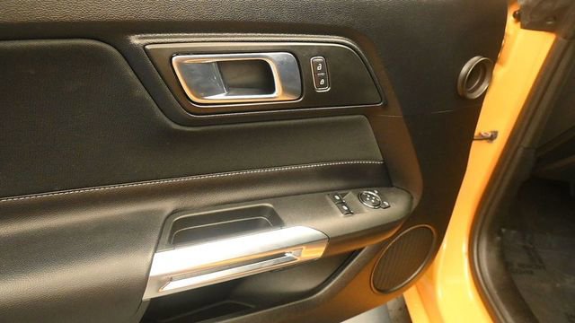 Certified 2022 Ford Mustang Coupe RWD image 10