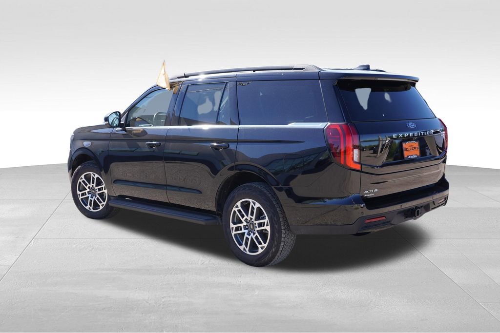 Certified 2025 Ford Expedition Active AWD/4WD image 7