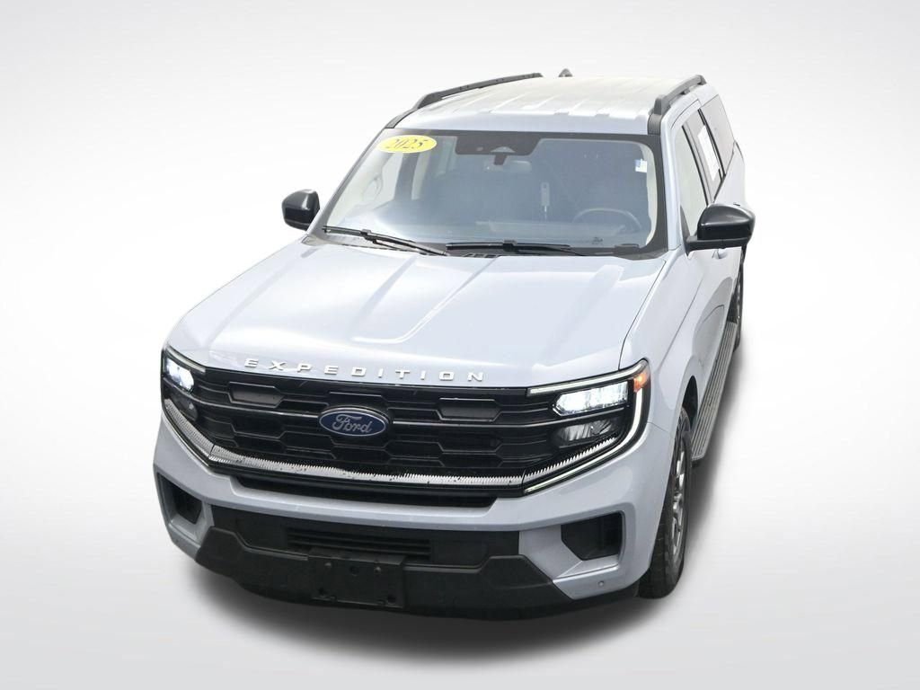 Certified 2025 Ford Expedition Max Active AWD/4WD image 24