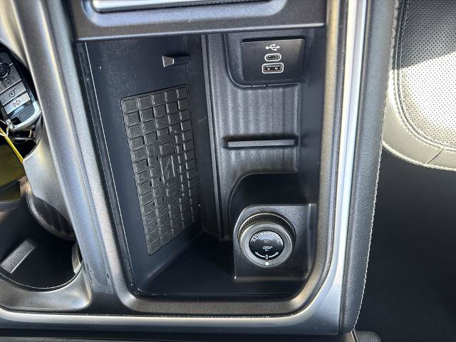 Certified 2025 Ford Expedition Platinum AWD/4WD image 15