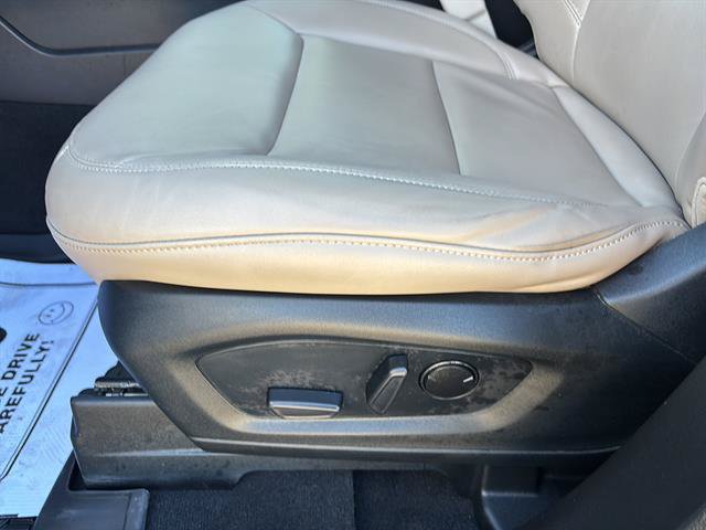 Certified 2023 Ford Explorer XLT w/ Equipment Group 202A AWD/4WD image 12