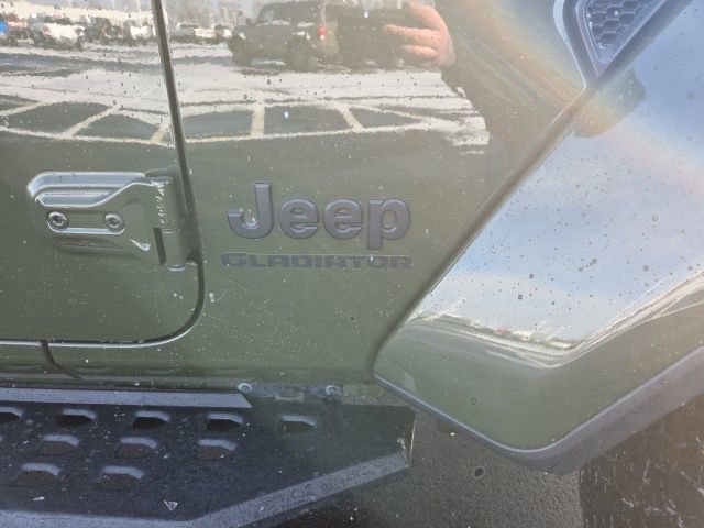 Used 2022 Jeep Gladiator Sport image 8