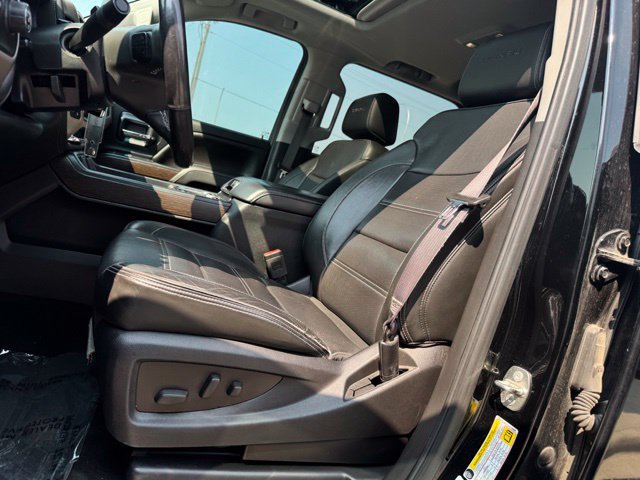 Used 2017 GMC Sierra 1500 Denali AWD/4WD image 5