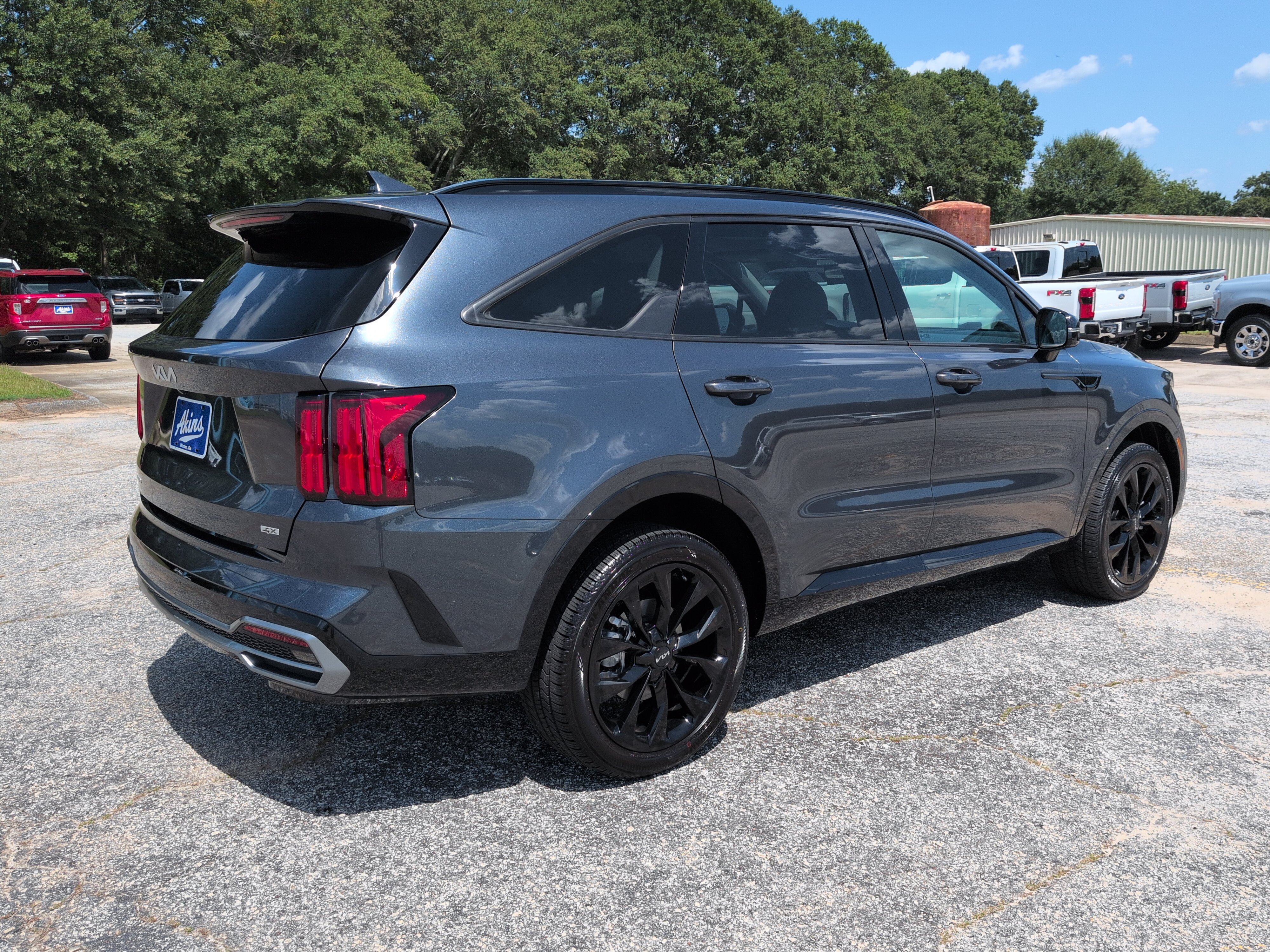 Used 2023 Kia Sorento SX AWD/4WD image 3