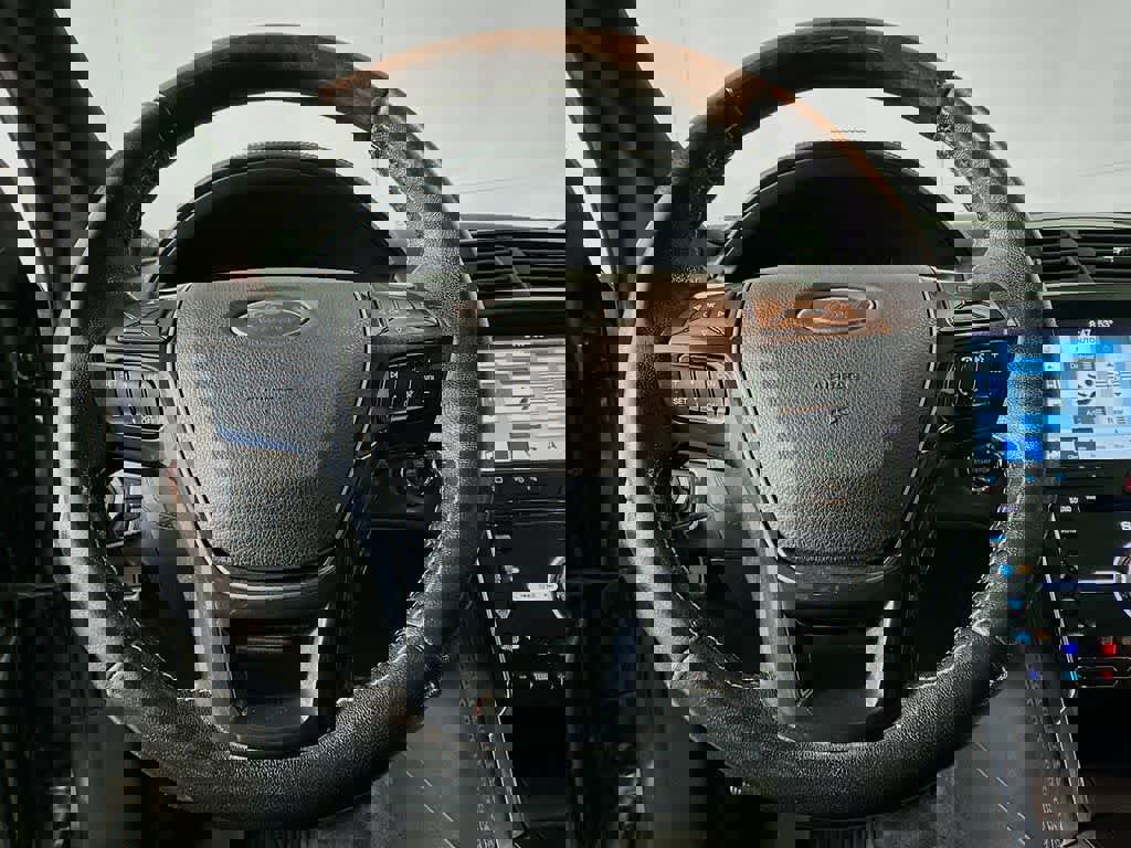 Certified 2017 Ford Explorer Platinum image 19