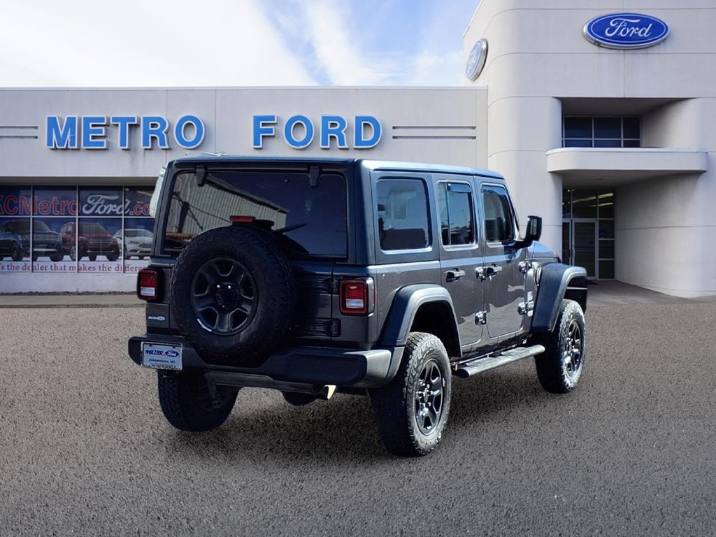 Used 2018 Jeep Wrangler Unlimited Sport AWD/4WD image 3