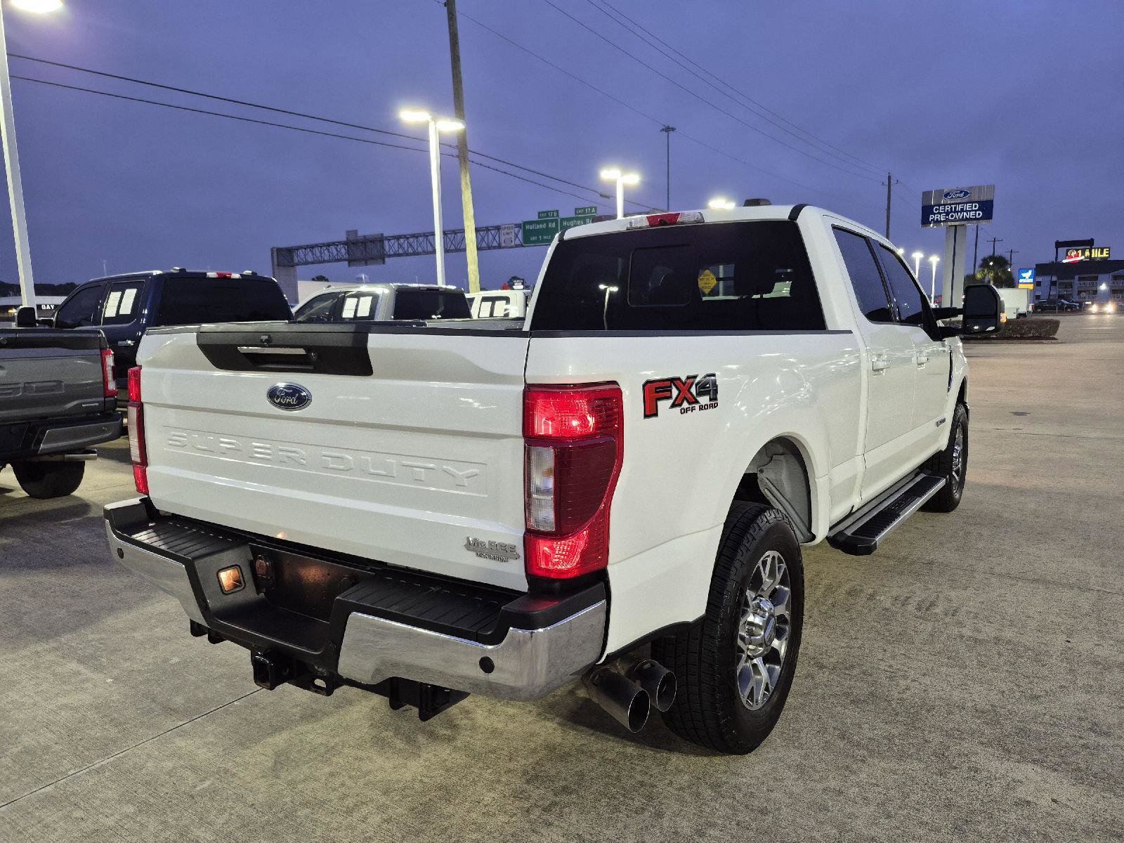 Certified 2022 Ford F250 Lariat w/ Lariat Ultimate Package image 4