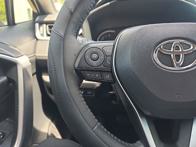 Used 2019 Toyota RAV4 Limited w/ Advanced Technology Package AWD/4WD image 28