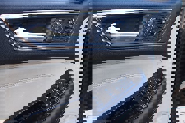 Certified 2019 Ford Edge Titanium w/ Equipment Group 301A image 20