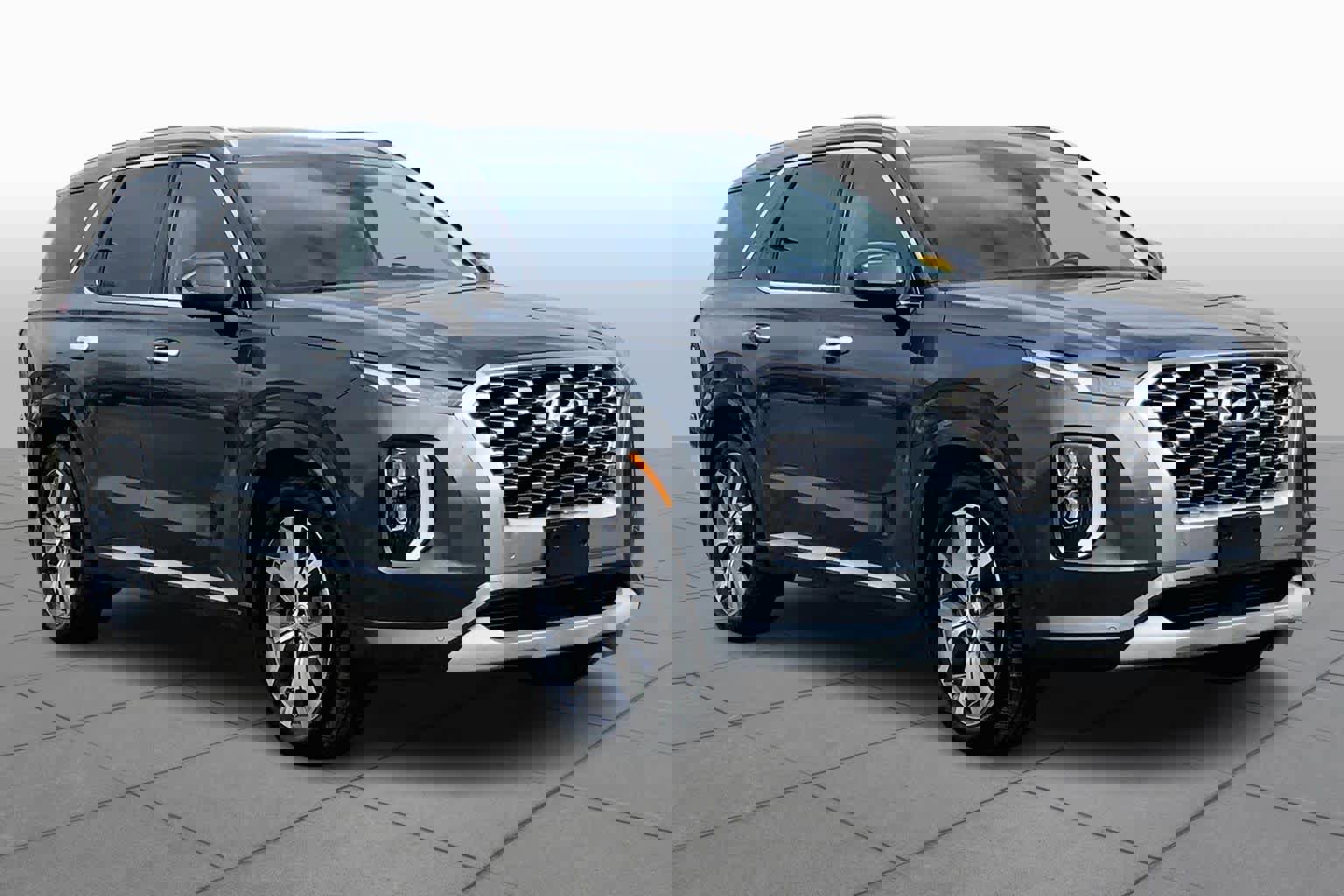 Used 2021 Hyundai Palisade Limited w/ Winter Package image 5