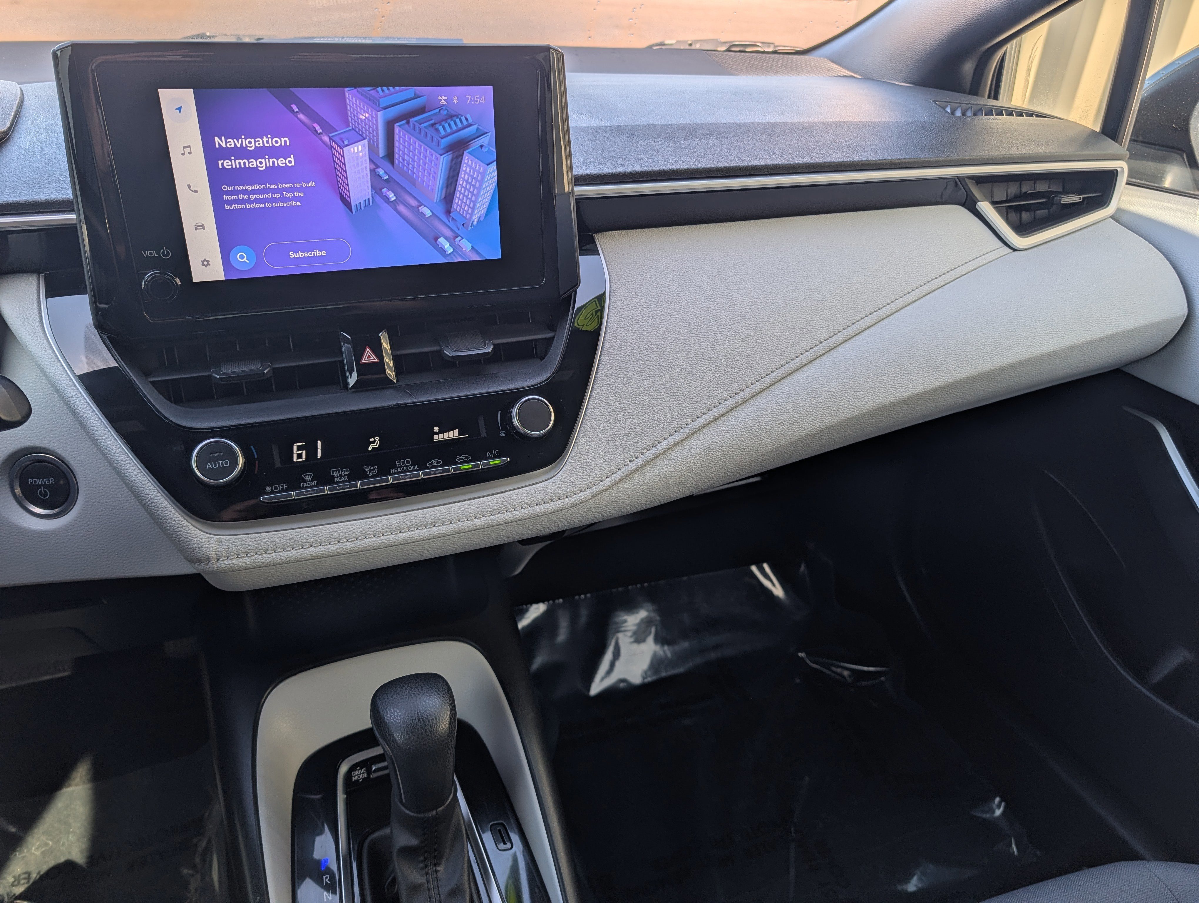 Used 2023 Toyota Corolla SE image 26