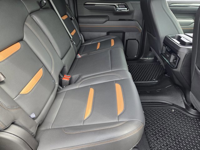 Used 2025 GMC Sierra 1500 AT4 w/ AT4 Premium Package image 30