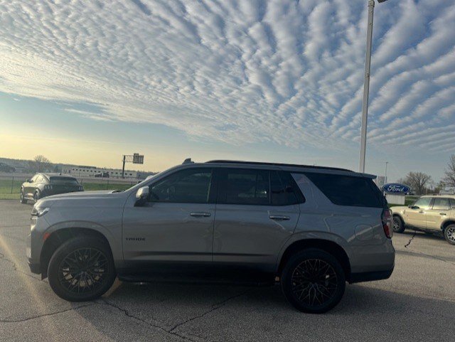 Used 2022 Chevrolet Tahoe RST w/ Luxury Package image 2