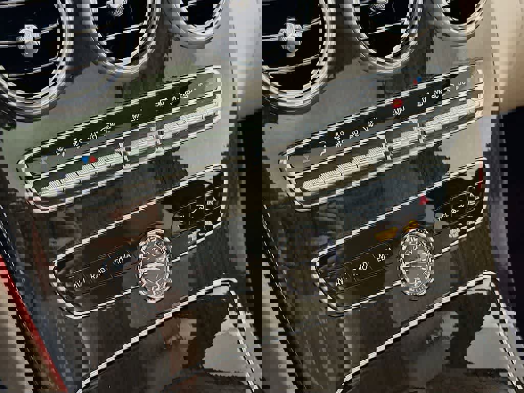 Used 2021 Mercedes-Benz C 300 Sedan image 18