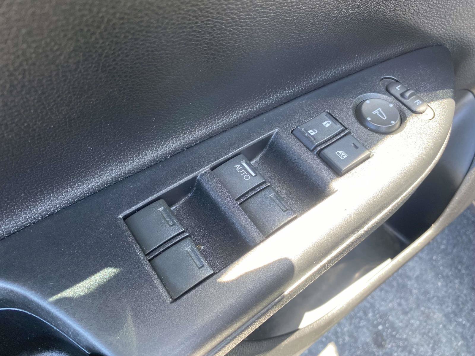 Used 2017 Honda Accord LX image 17