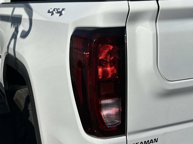 Used 2025 GMC Sierra 1500 Pro w/ Graphite Edition AWD/4WD image 9