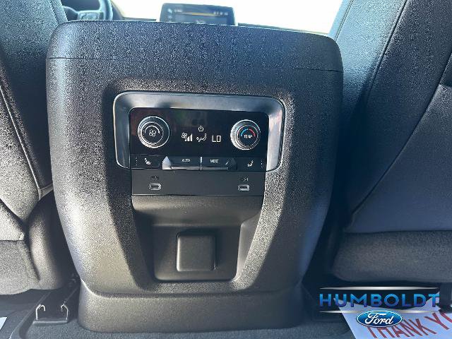 Used 2023 Chevrolet Tahoe Z71 w/ Luxury Package AWD/4WD image 30