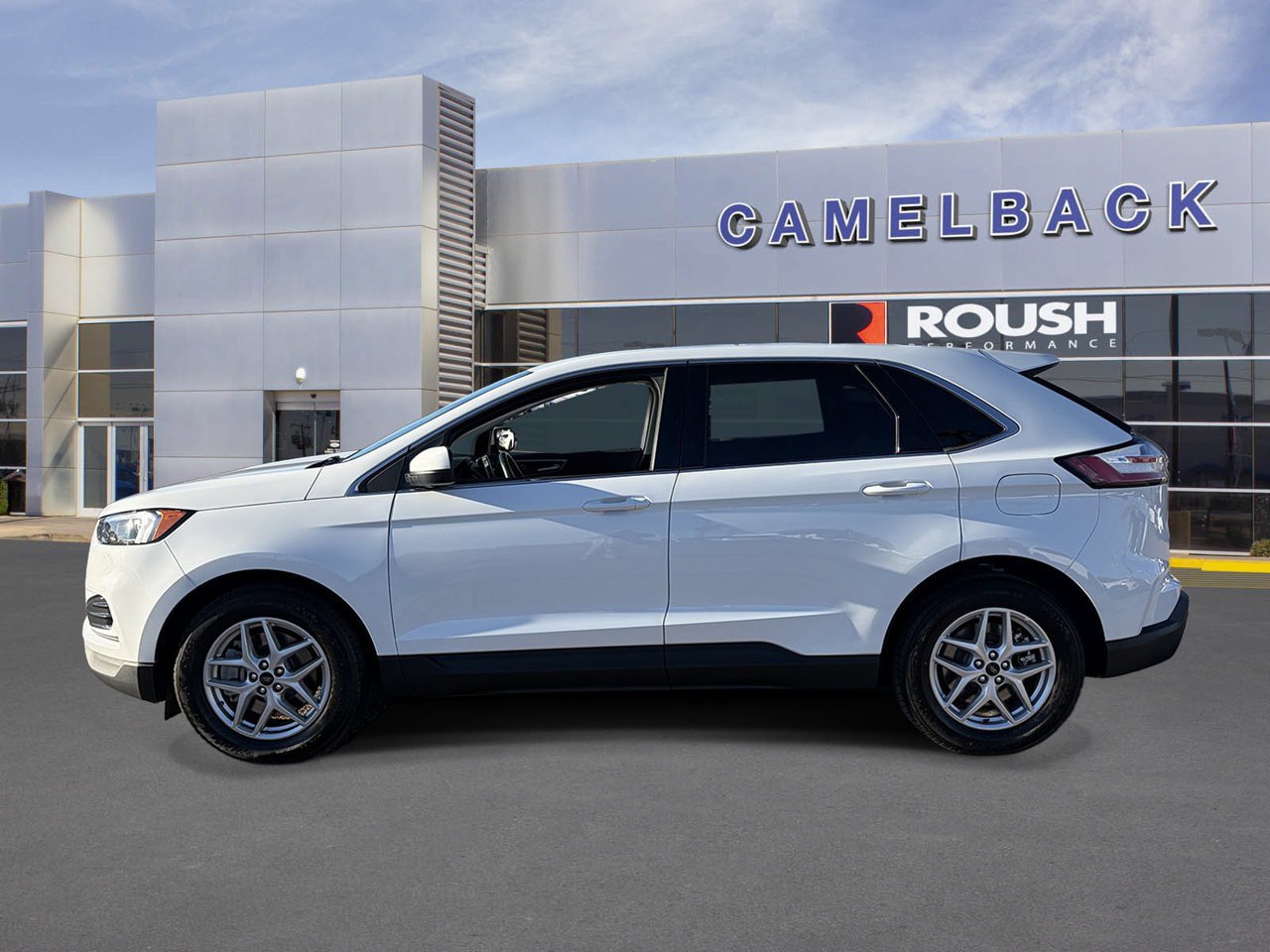 Certified 2024 Ford Edge SEL AWD/4WD image 3
