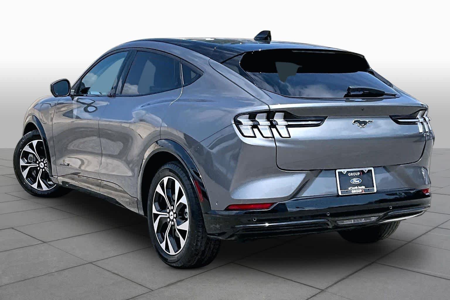 Certified 2023 Ford Mustang Mach-E Premium AWD/4WD image 5