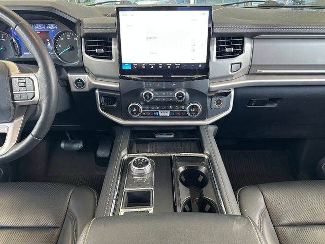 Certified 2023 Ford Expedition XLT RWD image 19