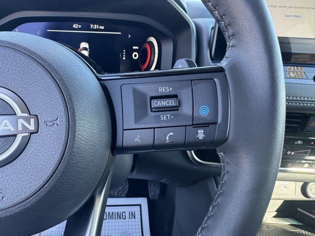 Used 2024 Nissan Rogue SL w/ SL Premium Package image 17