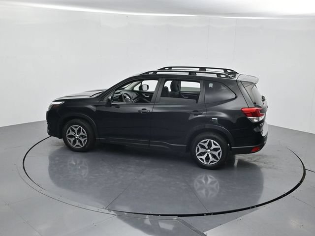 Used 2024 Subaru Forester Premium AWD/4WD image 47