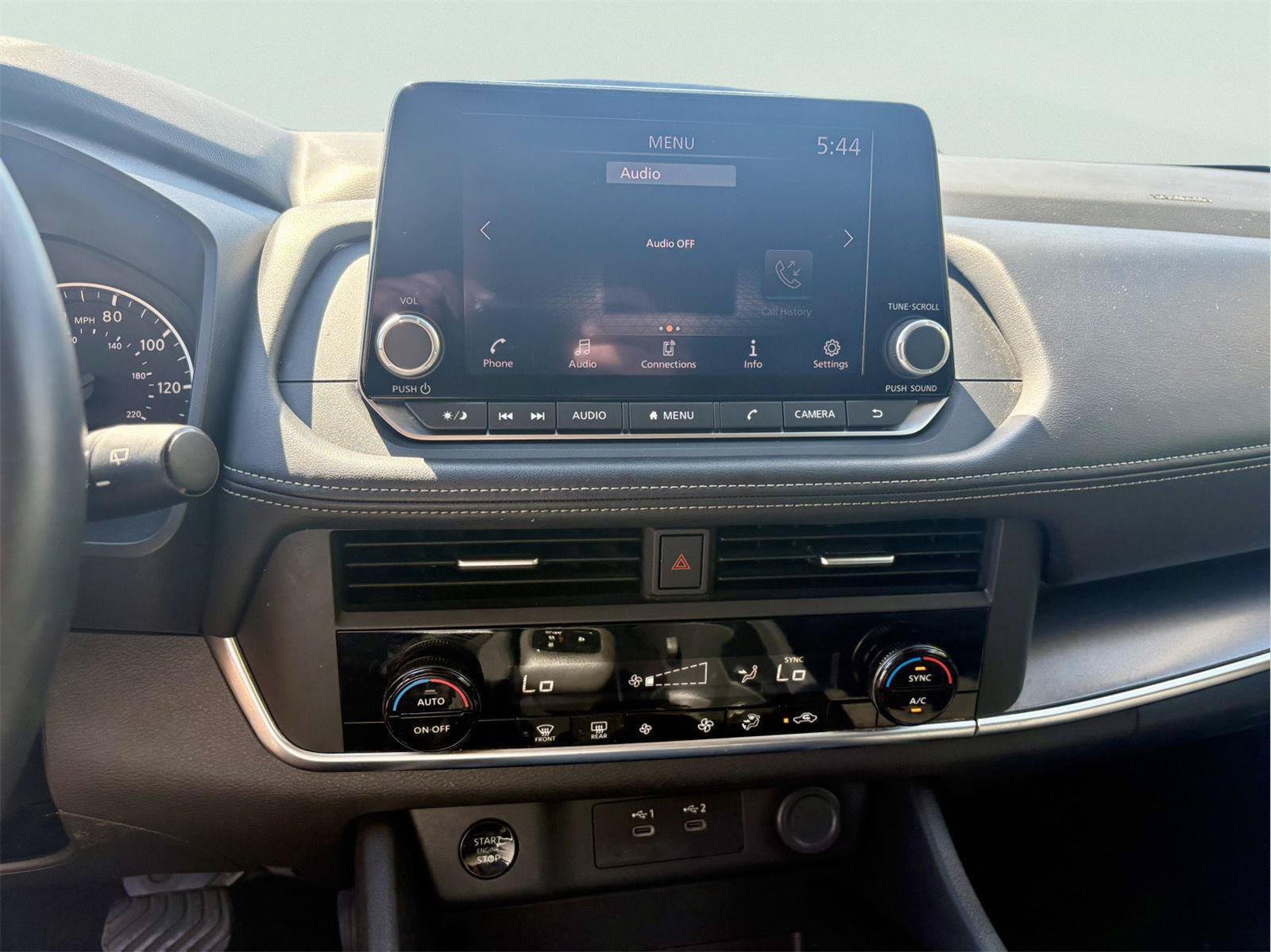 Used 2025 Nissan Rogue SV AWD/4WD image 17