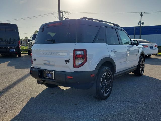 Certified 2025 Ford Bronco Sport Outer Banks w/ Outer Banks Tech Package+ AWD/4WD image 6