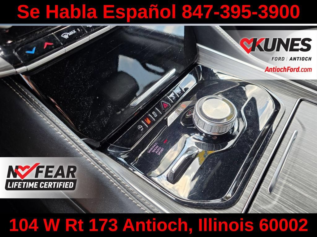 Used 2024 Jeep Wagoneer L Series II w/ Flexible Seating Group AWD/4WD image 53