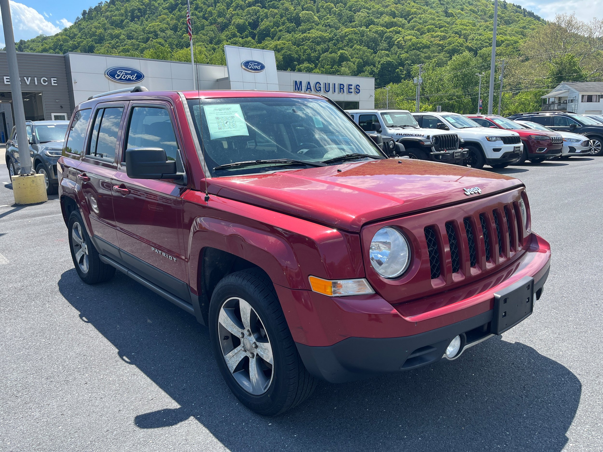 Used 2017 Jeep Patriot High Altitude AWD/4WD image 3