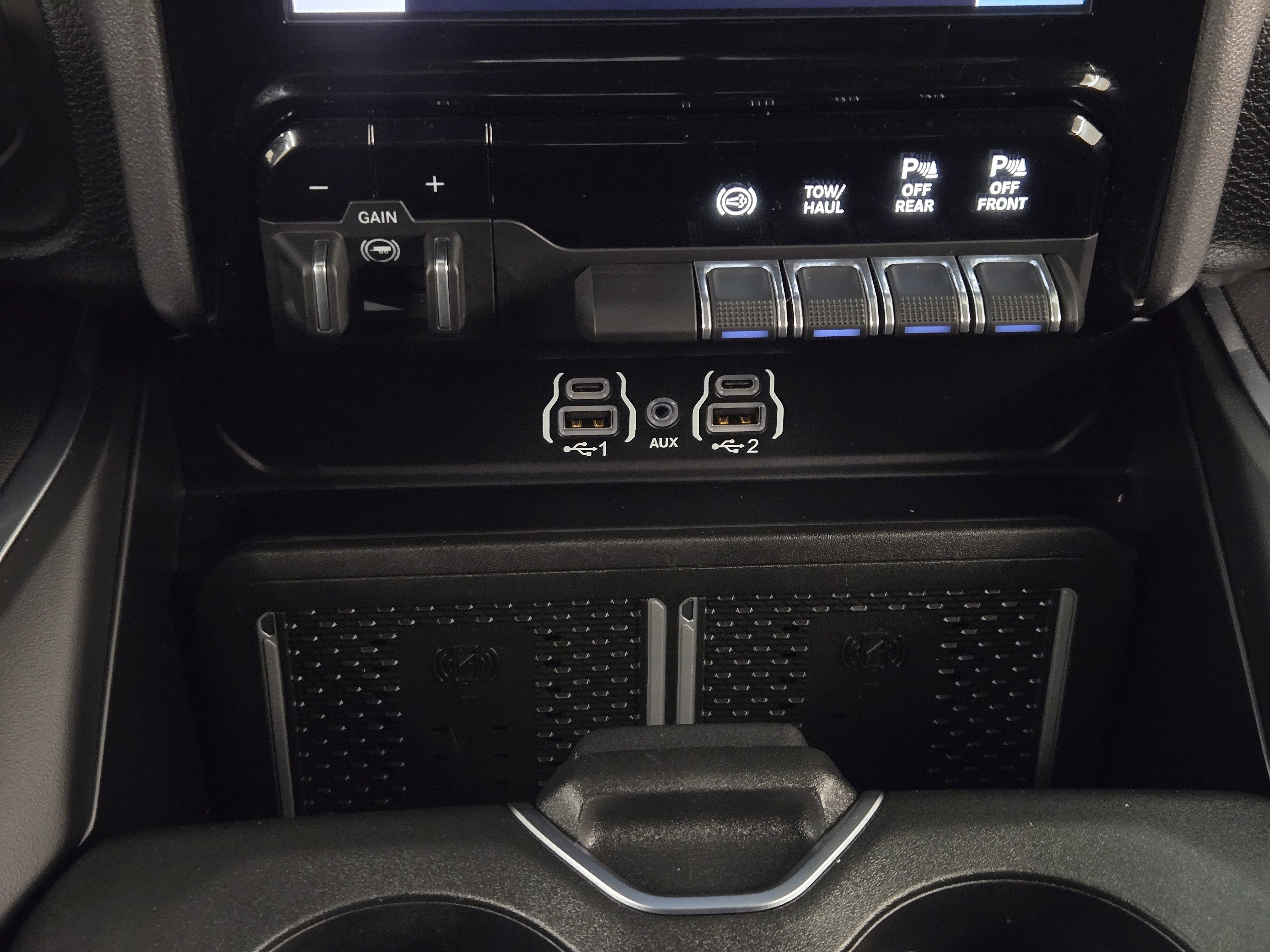 Used 2025 RAM 2500 Laramie AWD/4WD image 20