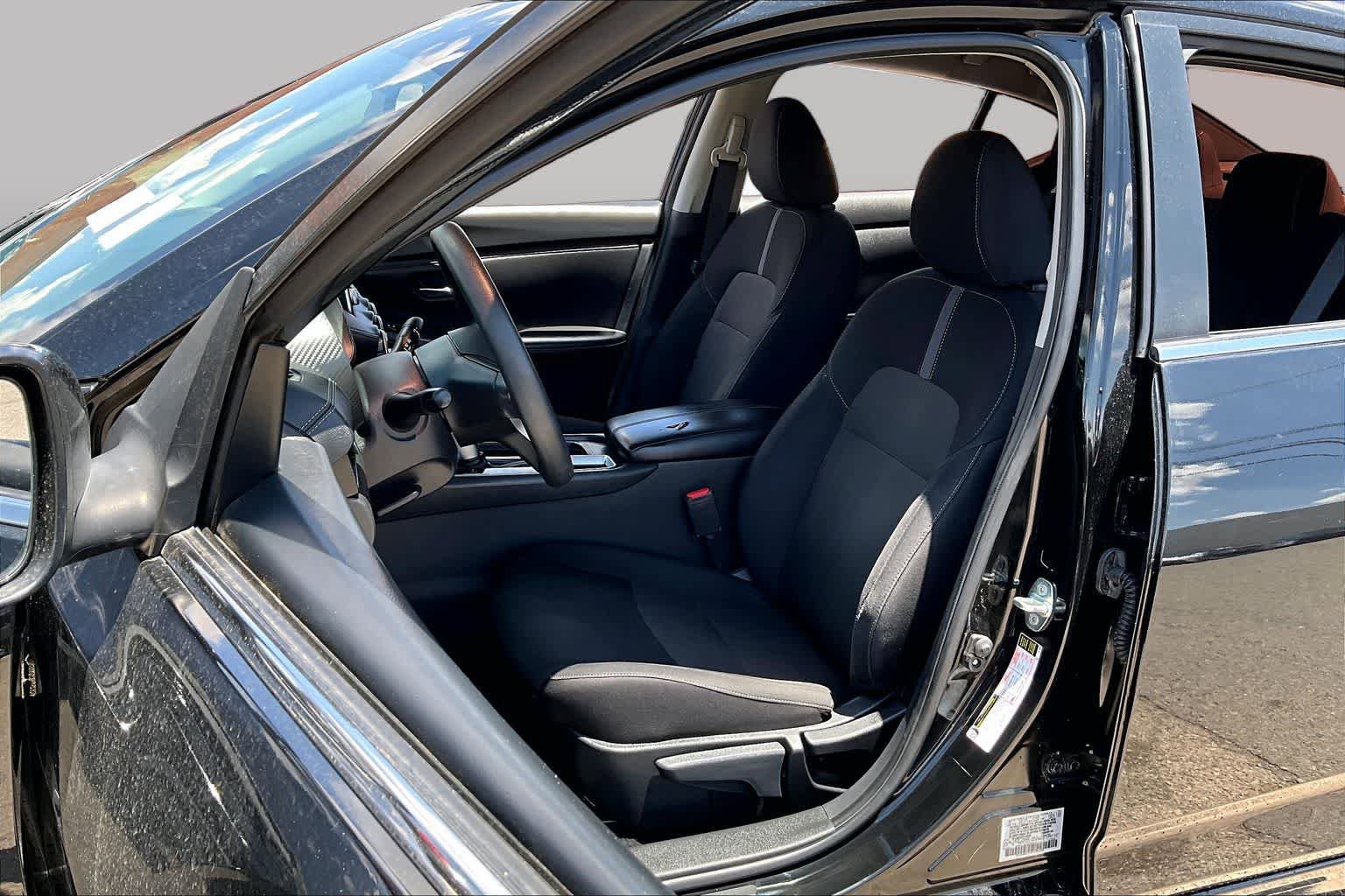 Used 2024 Nissan Sentra SV FWD image 8