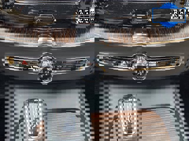 Used 2021 Volvo XC60 T5 Inscription w/ Protection Package image 17