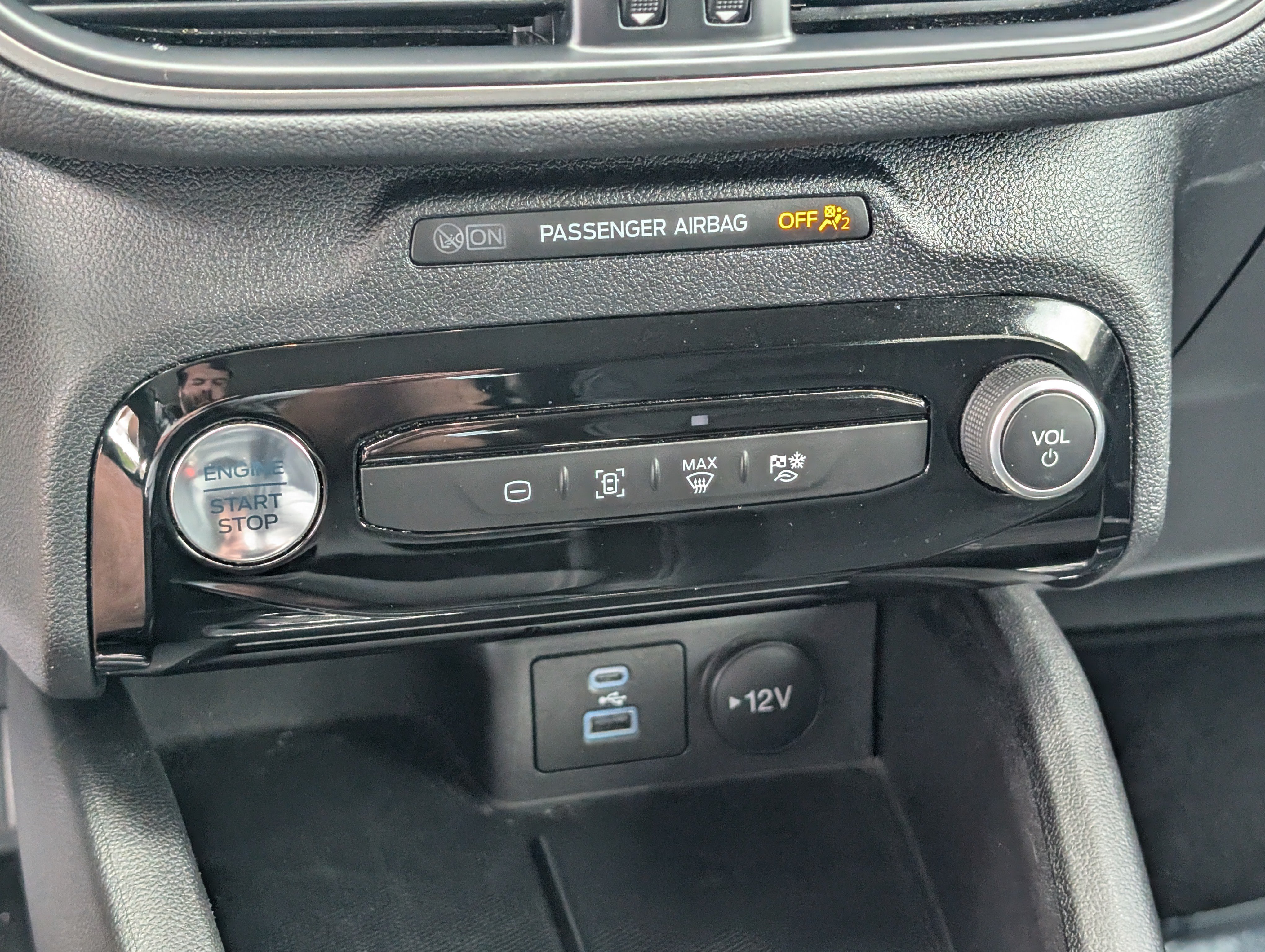Certified 2023 Ford Escape SE FWD image 28