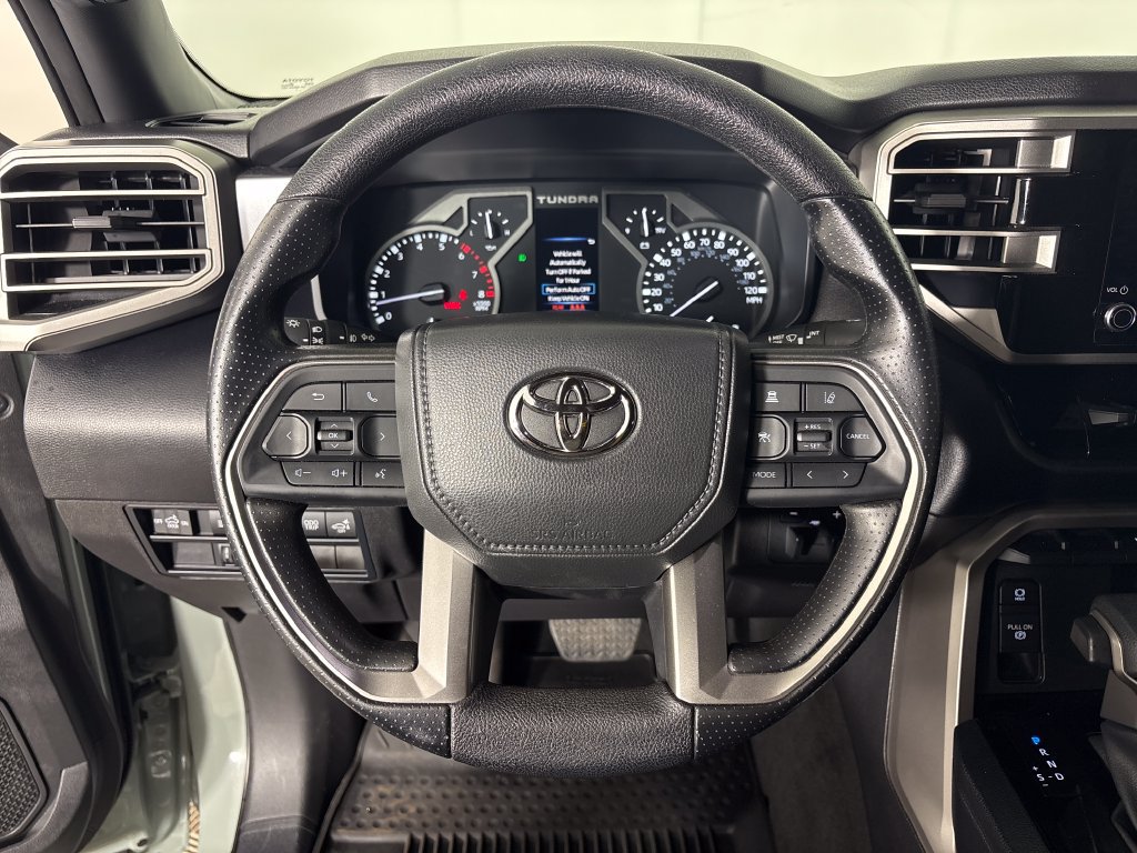 Used 2025 Toyota Tundra SR5 w/ SR5 Convenience Package AWD/4WD image 17