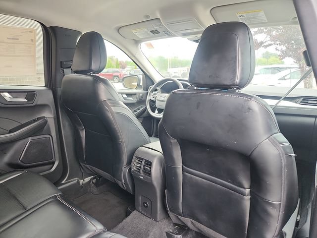 Certified 2024 Ford Escape Platinum AWD/4WD image 28