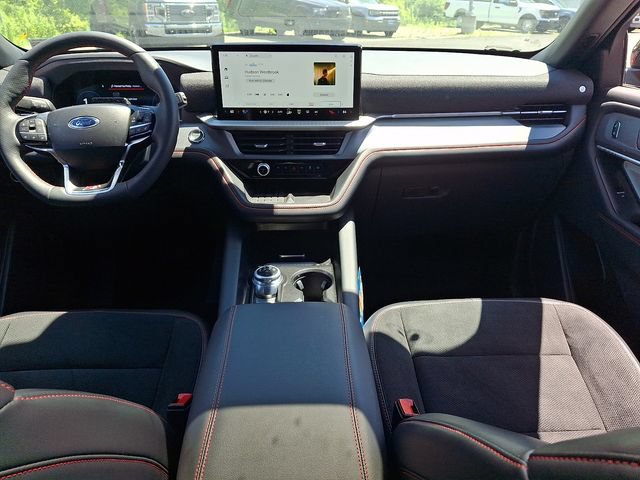 Certified 2025 Ford Explorer ST AWD/4WD image 14