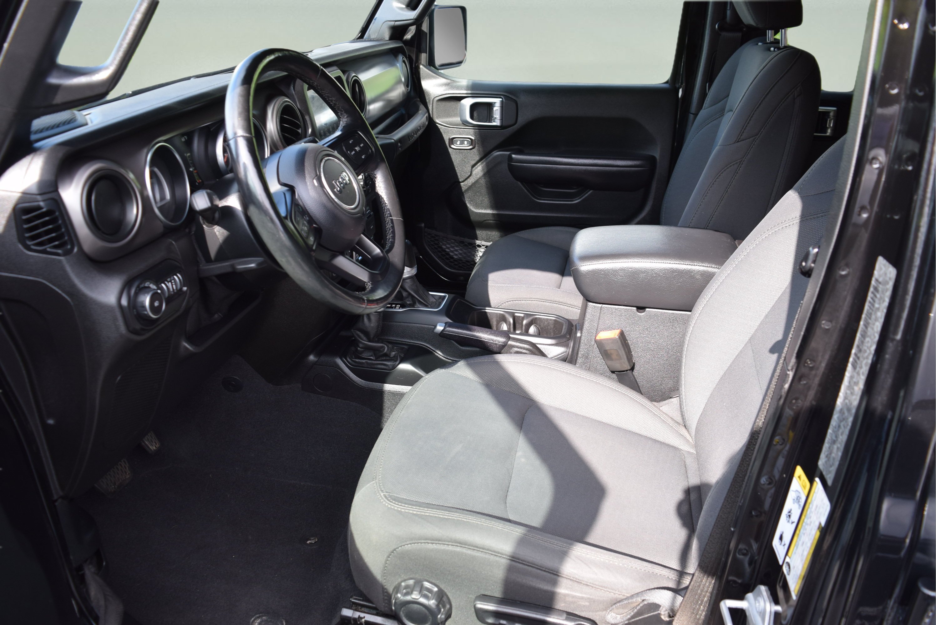 Used 2020 Jeep Wrangler Unlimited Sport S AWD/4WD image 9