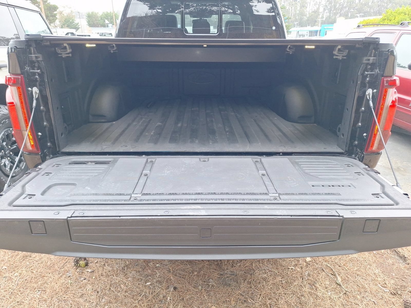 Certified 2024 Ford F150 Raptor AWD/4WD image 11