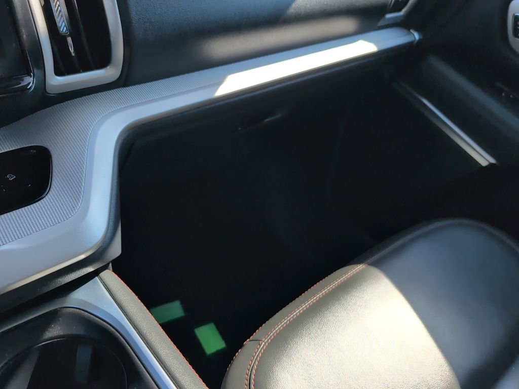 Certified 2025 Ford Expedition Active image 25